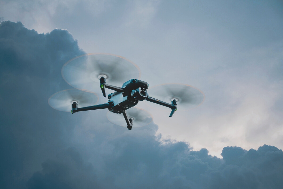 雷鸣镇应用 | 风电站选址，看无人机航测如何为风寻“家”